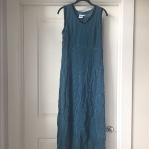 Johnny Was XS Blue embroidered Dress